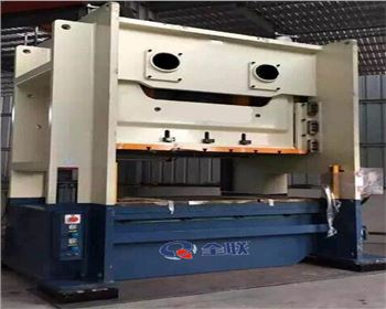 新疆(jiāng)壓力機(jī)