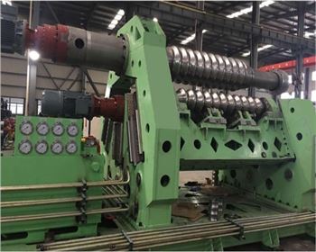 内蒙電液(yè)伺服四輥波(bo)紋闆卷闆機(jī)