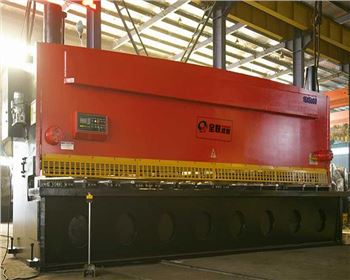 剪闆(pan)機已成為各企(qǐ)事業單位使用(yong)較為廣泛的剪(jian)切設備