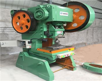 岐(qi)山縣開元機械(xie)制造有限責任(rèn)公司